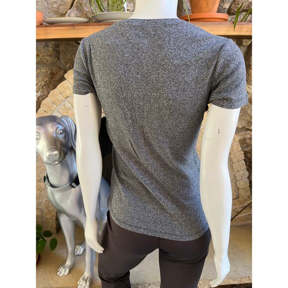 Eddie Bauer Gray Short Sleeve V-Neck Shirt Women's Size Small - Picture 3 of 5